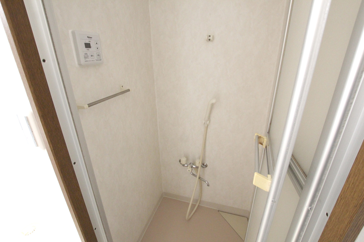 1階シャワー室